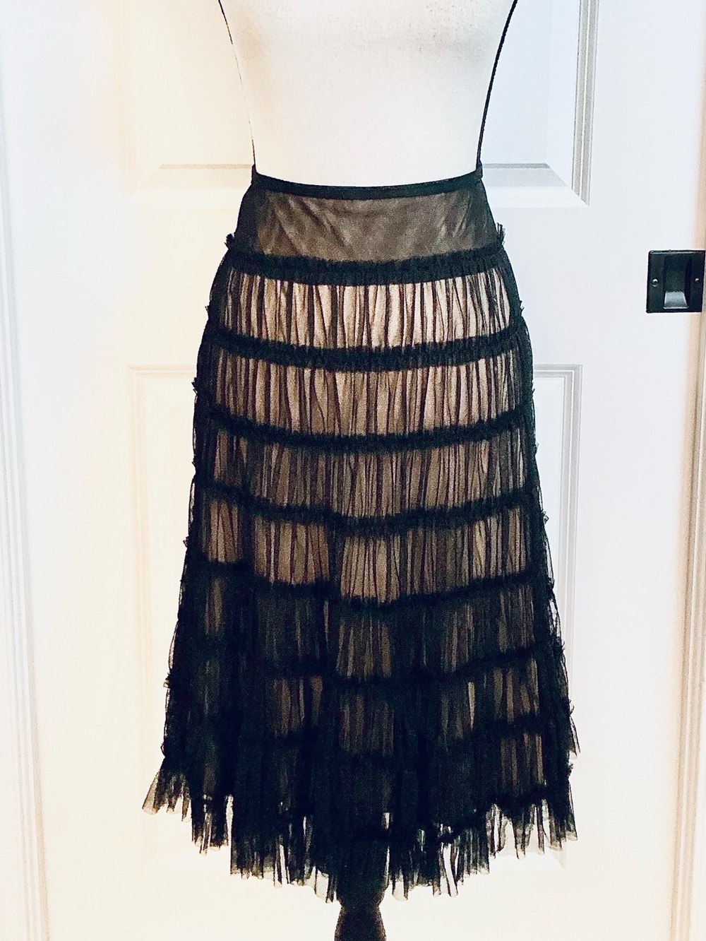APOSTROPHE, Tiered Tulle Midi Skirt in Black, Size 12